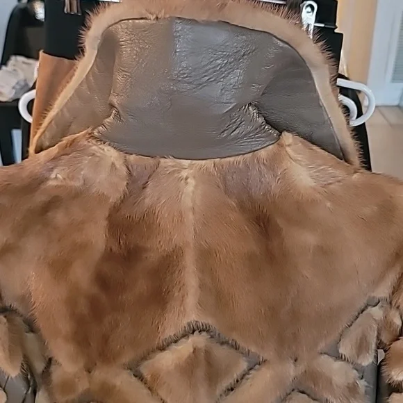 Vintage Mink Coat - Picture 3 of 9